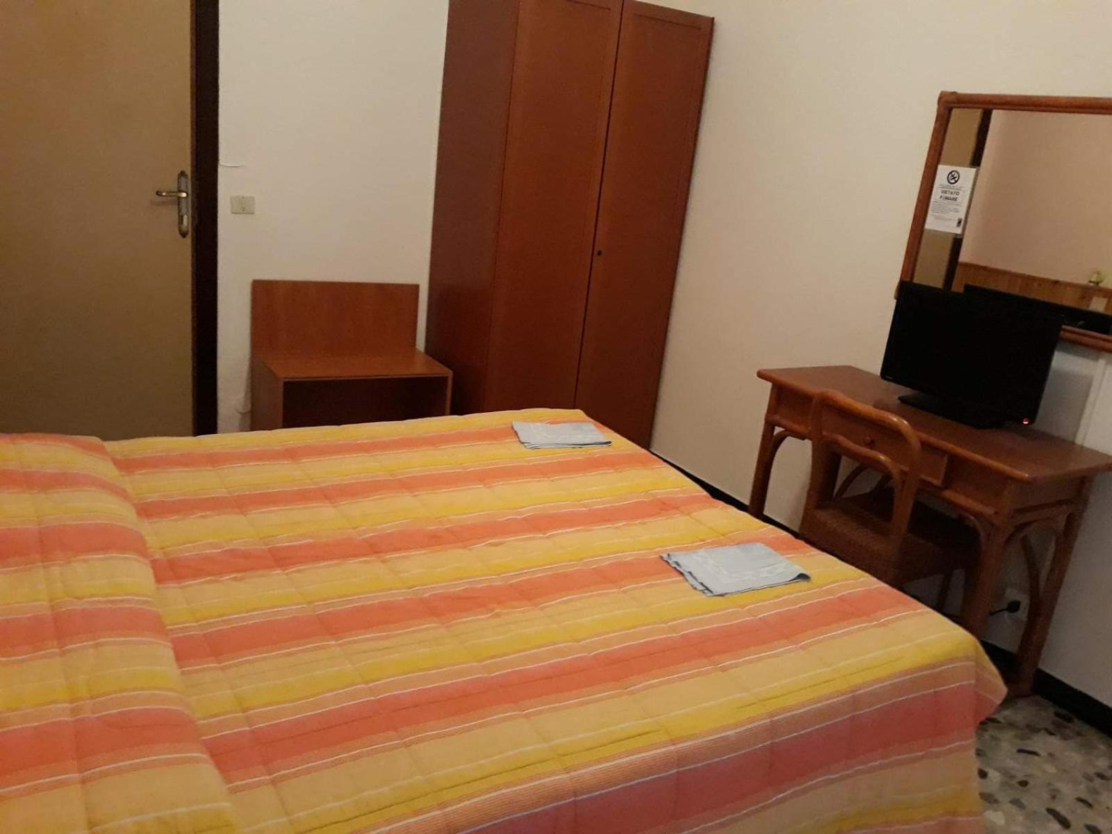 Hotel Geppi Pietra Ligure Exterior photo